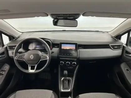 Photo 77 Renault Clio  E-Tech full hybrid 145