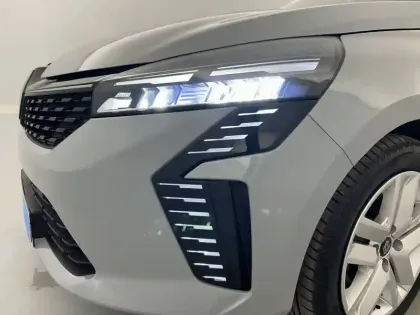 Photo 20 Renault Clio  E-Tech full hybrid 145