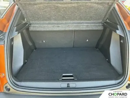 Photo 7 Peugeot 2008  PureTech 130 S&S EAT8