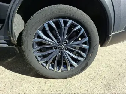 Photo 10 Nissan X-trail  e-POWER 213 ch e-4ORCE 5 Places