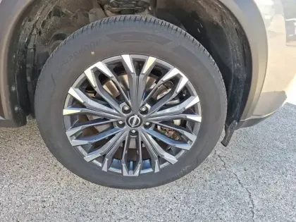 Photo 11 Nissan X-trail  e-POWER 213 ch e-4ORCE 5 Places