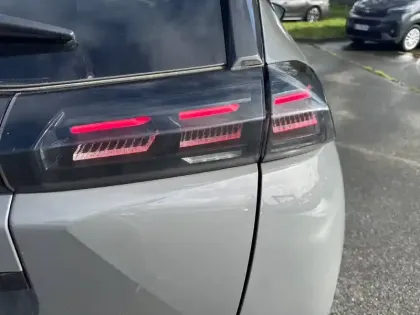 Photo 16 Peugeot 2008  BlueHDi 130 S&S EAT8