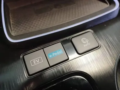 Photo 183 Nissan X-trail  e-POWER 213 ch e-4ORCE 5 Places