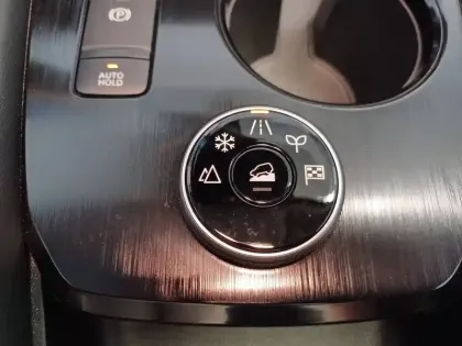 Photo 119 Nissan X-trail  e-POWER 213 ch e-4ORCE 5 Places