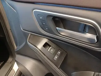 Photo 15 Nissan X-trail  e-POWER 213 ch e-4ORCE 5 Places