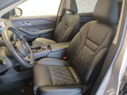 Photo 143 Nissan X-trail  e-POWER 213 ch e-4ORCE 5 Places