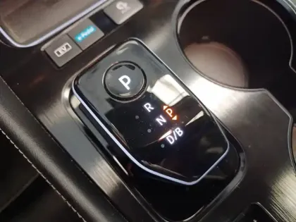 Photo 184 Nissan X-trail  e-POWER 213 ch e-4ORCE 5 Places