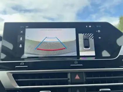 Photo 21 Citroën C4  Hybride 145 e-DCS6