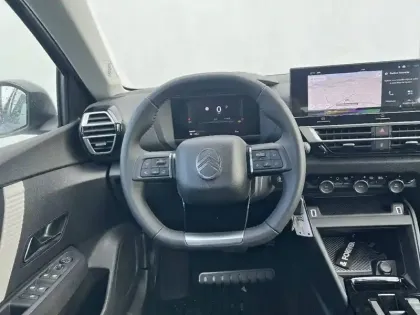 Photo 8 Citroën C4  Hybride 145 e-DCS6