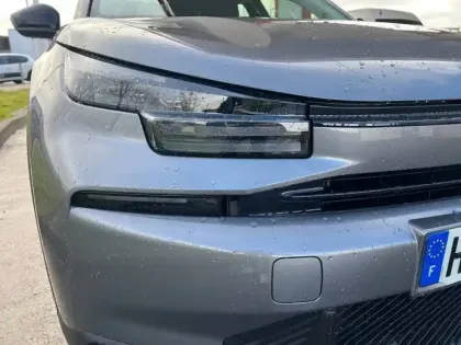 Photo 15 Citroën C4  Hybride 145 e-DCS6