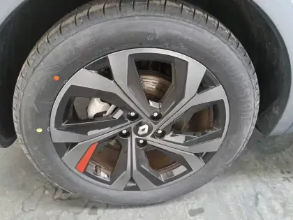 Photo 61 Renault Arkana  E-Tech 145 - 21B