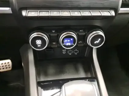 Photo 82 Renault Arkana  E-Tech 145 - 21B