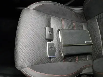 Photo 86 Renault Arkana  E-Tech 145 - 21B