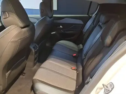 Photo 12 Peugeot 308  PureTech 130ch S&S BVM6