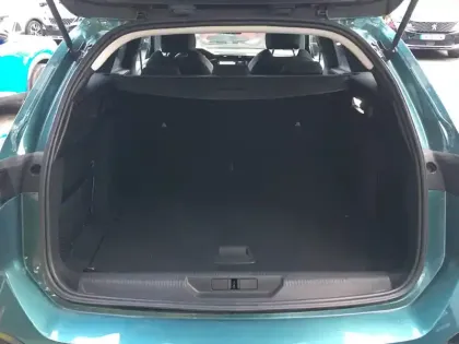 Photo 8 Peugeot 308  SW PureTech 130ch S&S BVM6