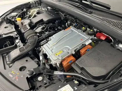 Photo 35 Renault Captur  E-Tech 145 - 21