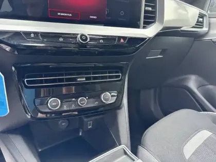 Photo 14 Opel Mokka  1.2 Turbo Hybrid 136 ch e-DCT6