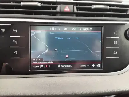 Photo 14 Citroën C4 Grand  Spacetourer BlueHDi 130 S&S BVM6