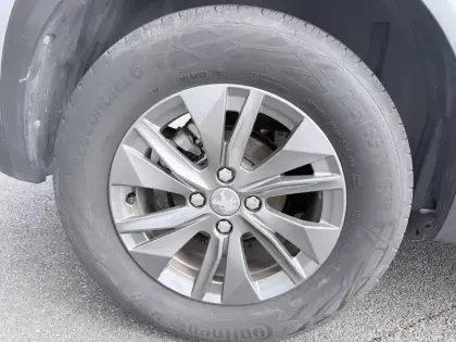 Photo 39 Peugeot 2008  PureTech 130 S&S EAT8