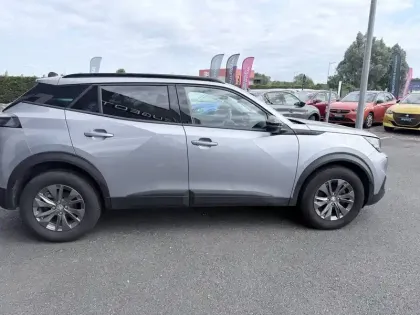 Photo 7 Peugeot 2008  PureTech 130 S&S EAT8