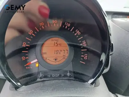 Photo 11 Peugeot 108  VTi 72ch S&S BVM5