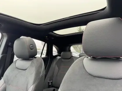 Photo 17 Mercedes GLA  200 d 8G-DCT