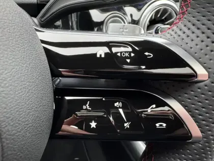 Photo 36 Mercedes GLA  200 d 8G-DCT