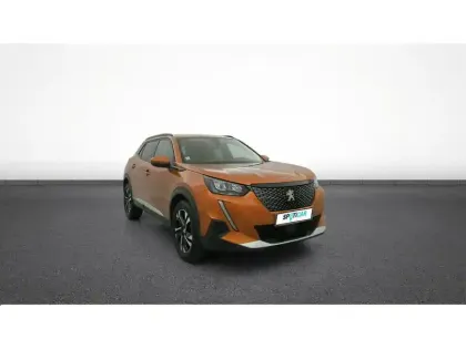 Photo 11 Peugeot 2008  PureTech 130 S&S BVM6
