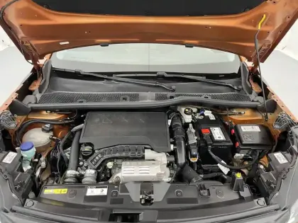 Photo 84 Peugeot 2008  PureTech 130 S&S BVM6