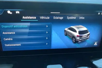 Photo 25 Mercedes GLA  200 d 8G-DCT