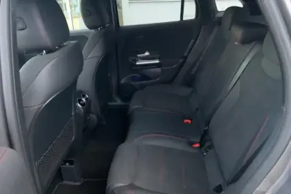 Photo 10 Mercedes GLA  200 d 8G-DCT