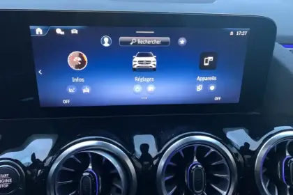 Photo 26 Mercedes GLA  200 d 8G-DCT