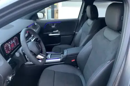 Photo 9 Mercedes GLA  200 d 8G-DCT