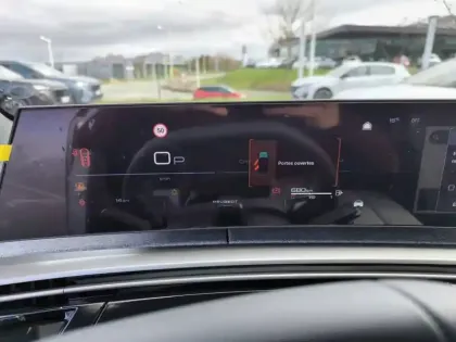 Photo 69 Peugeot 3008  Hybrid 145 e-DCS6