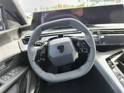 Photo 68 Peugeot 3008  Hybrid 145 e-DCS6