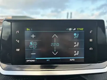 Photo 57 Peugeot 2008 Gén. II Ph1 NG Style 5