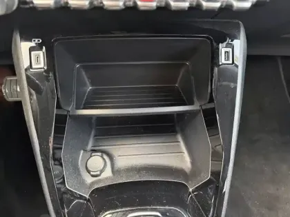 Photo 53 Peugeot 2008 Gén. II Ph1 NG Style 5