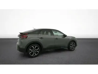 Photo 35 Citroën C4 e- 136 ch Automatique