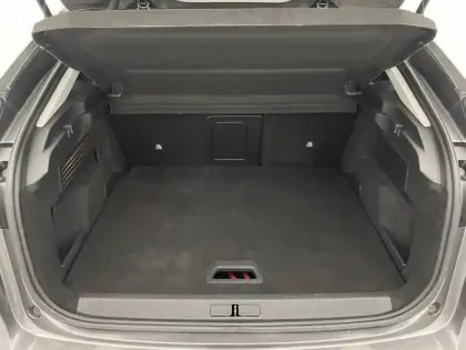 Photo 39 Citroën C4 e- 136 ch Automatique