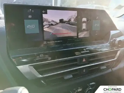 Photo 14 Citroën C4 e- 136 ch Automatique