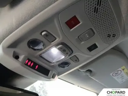 Photo 22 Citroën C4 e- 136 ch Automatique