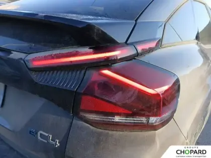 Photo 25 Citroën C4 e- 136 ch Automatique