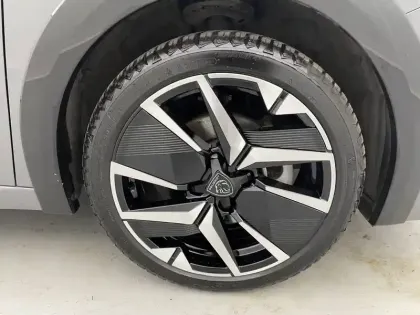 Photo 17 Peugeot 208 Gén. II Ph2 GT 5