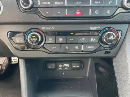 Photo 23 Kia Niro  1.6 GDi Hybride 141 ch DCT6