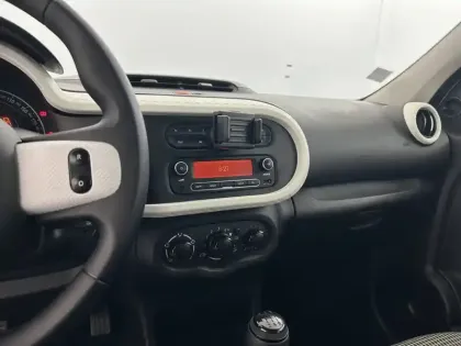 Photo 39 Renault Twingo Gén. III (C07) Ph2 Life 5