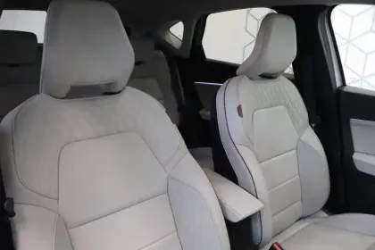 Photo 37 Renault Captur  E-Tech Plug-in 160