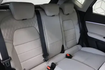 Photo 38 Renault Captur  E-Tech Plug-in 160