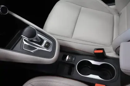 Photo 14 Renault Captur  E-Tech Plug-in 160