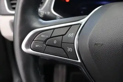 Photo 26 Renault Captur  E-Tech Plug-in 160