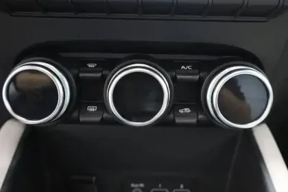 Photo 20 Renault Captur  E-Tech Plug-in 160